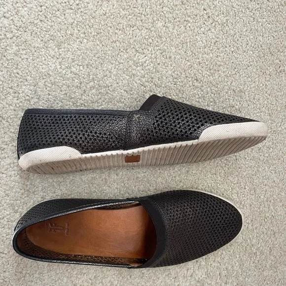 Frye shoes, size 8, excellent condition. - Picture 2 of 3